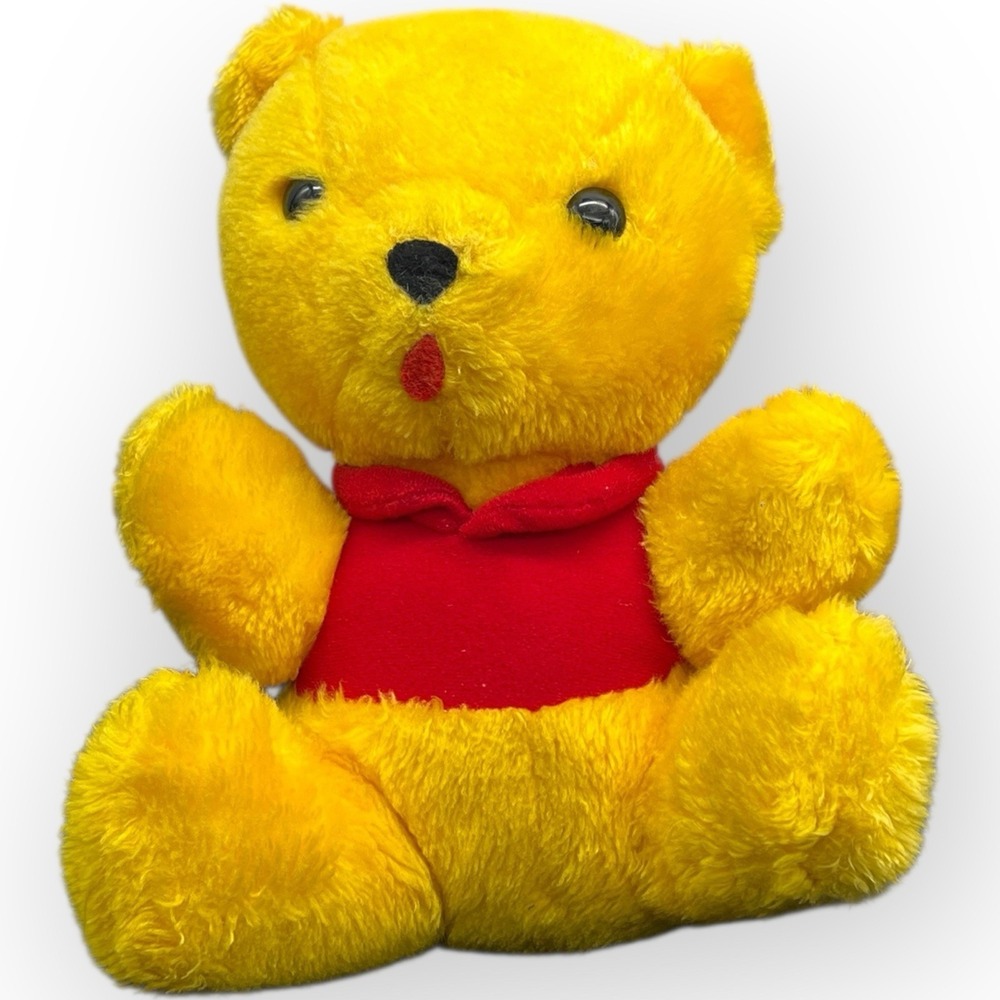 Knickerbocker Animals Of Distinction Yellow Teddy Bear Plush With Red Shirt‎ 9"